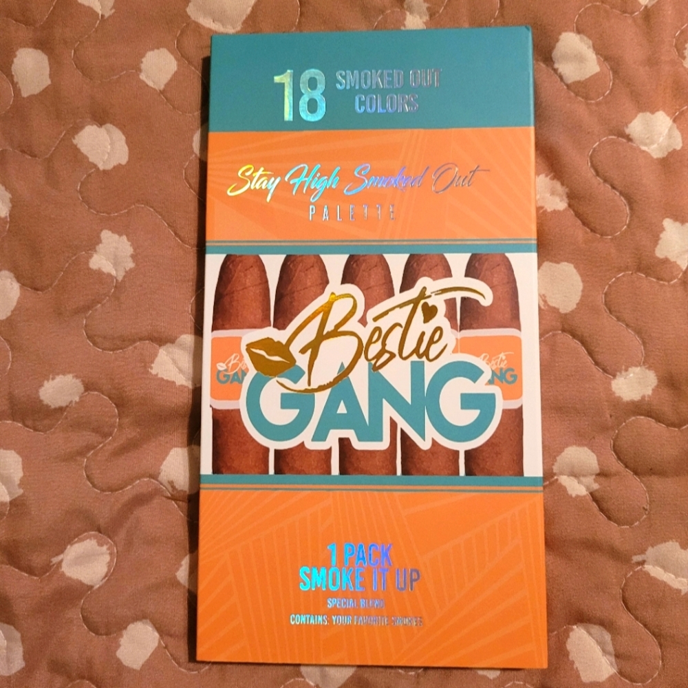 Bestie Gang Smoked Out Eyeshadow Palette